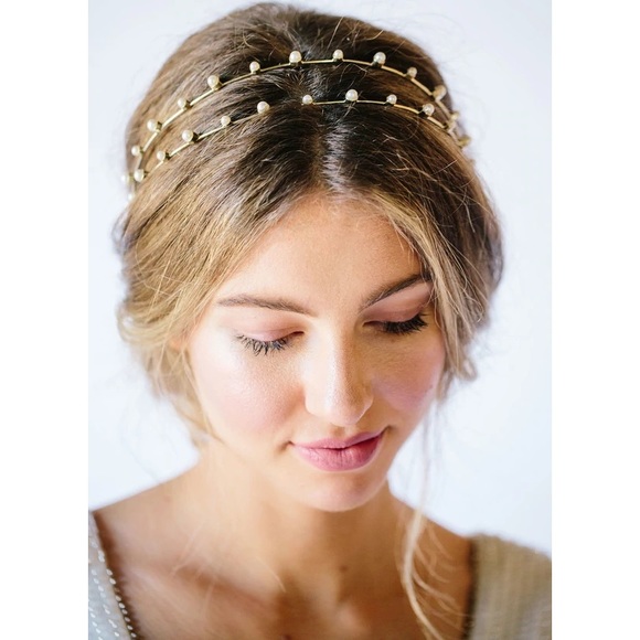 UNTAMED PETALS BY AMANDA JUDGE Accessories - Bridal Pearl Headpiece | Untamed Petals